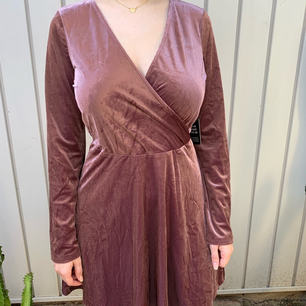 NWT Express Metallic Long Sleeve Dress Medium